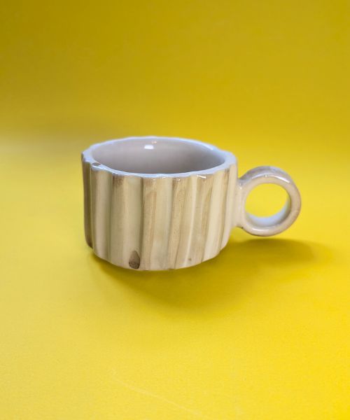 Taza original hecha a mano Amanda