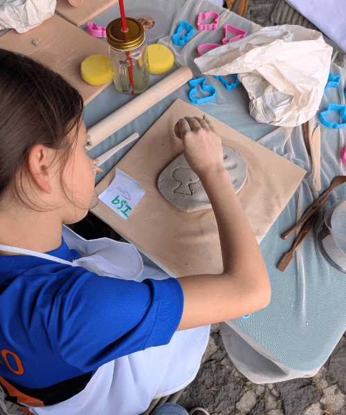🎉 Cumpleaños infantil: Taller de cerámica para niños 🎉