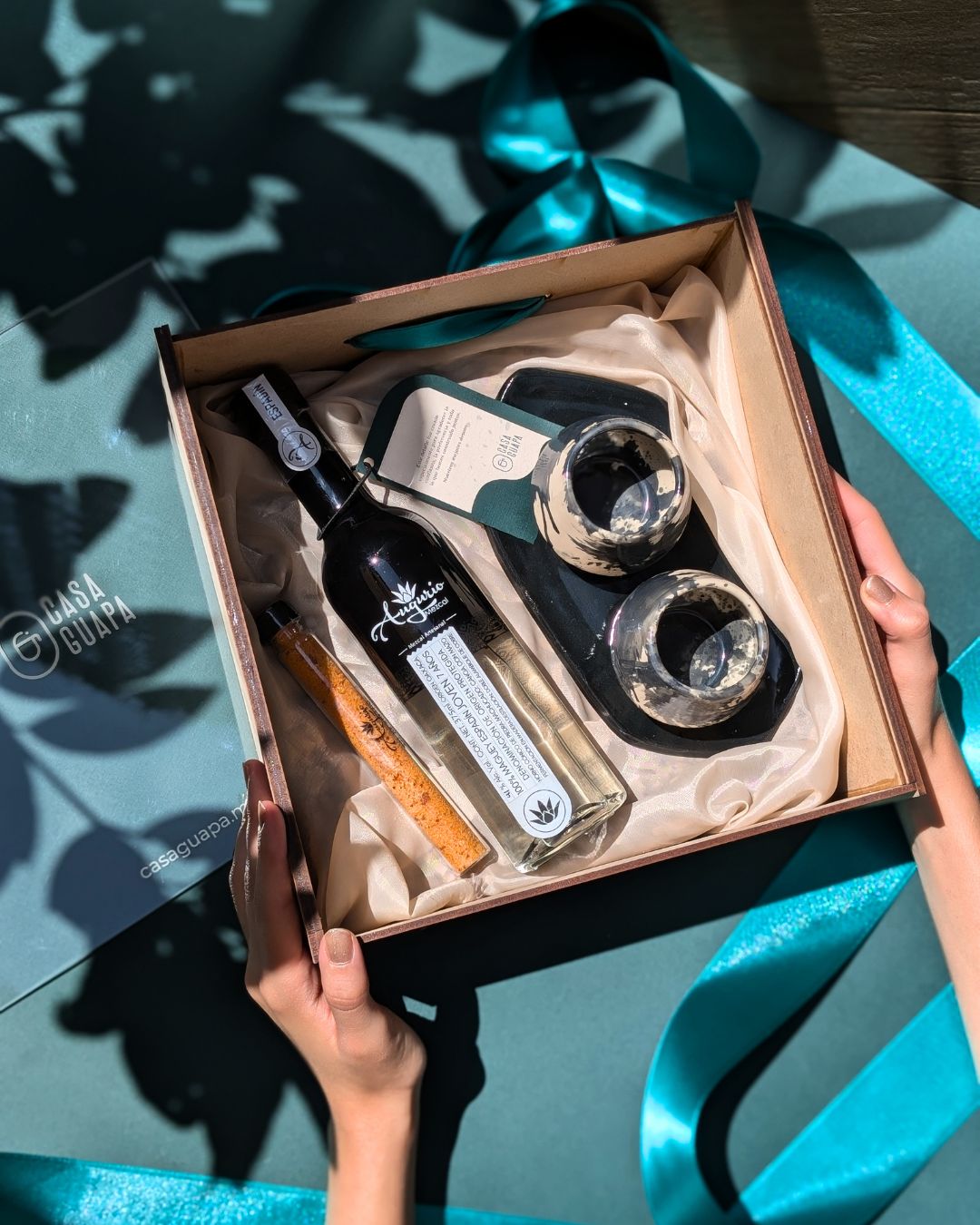 Traguito con estilo | Kit de regalo corporativo con mezcal