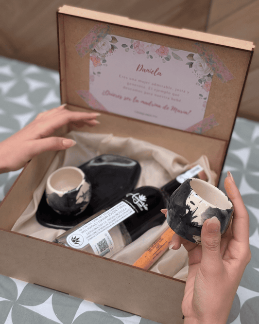 Traguito con estilo | Kit de regalo corporativo con mezcal
