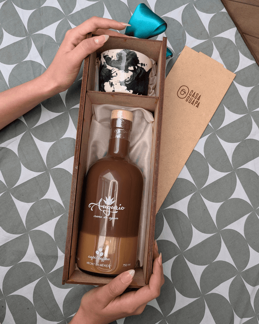 Cafecito con piquete 1 | Kit de regalo corporativo con crema de mezcal