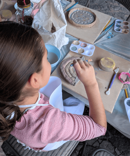 🎉 Cumpleaños infantil: Taller de cerámica para niños 🎉